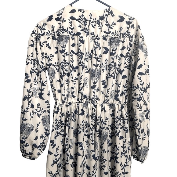 Floral Blue and White Women's Maxi Dress - Picture 6 of 6